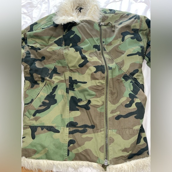 Topshop Camo Faux Fur Lined Jacket - Size: 10 - Picture 3 of 10